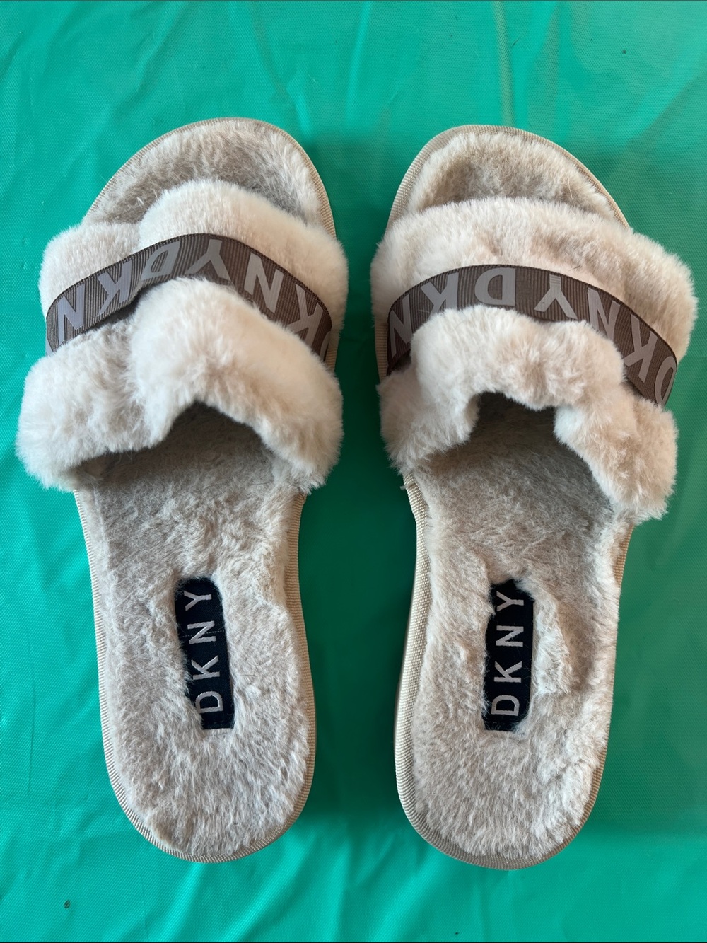 DKNY Plush Faux-Fur Slide Sandals in Light Beige with Brown Logo Strap